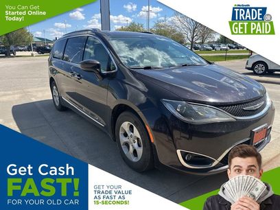 Used 2017 Chrysler Pacifica Touring-L Plus