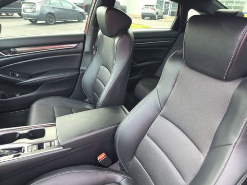 Used 2021 Honda Accord Sport image 9