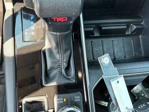 Used 2023 Toyota Tundra Limited w/ TRD Off-Road Package AWD/4WD image 31
