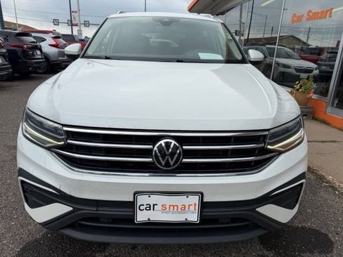 Used 2023 Volkswagen Tiguan SE AWD/4WD image 2