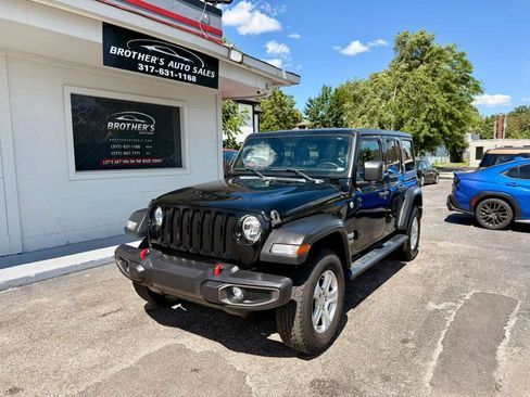 Used 2019 Jeep Wrangler Unlimited Sport S AWD/4WD image 10