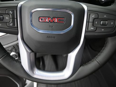 New 2026 GMC Sierra 1500 SLE w/ Preferred Package image 17