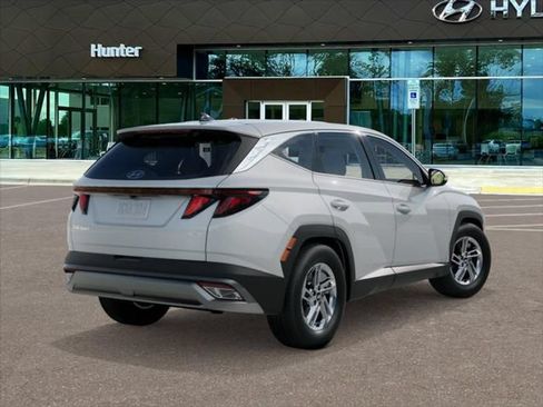 Used 2026 Hyundai Tucson SE AWD/4WD image 4