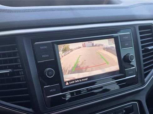 Used 2021 Volkswagen Atlas S FWD image 19