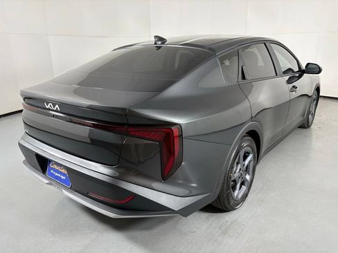 New 2026 Kia K4 FWD image 8