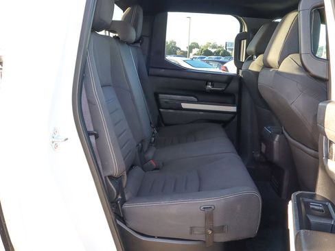 Used 2024 Toyota Tacoma TRD Off-Road image 27