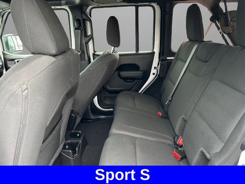 Certified 2022 Jeep Wrangler Unlimited Sport image 11