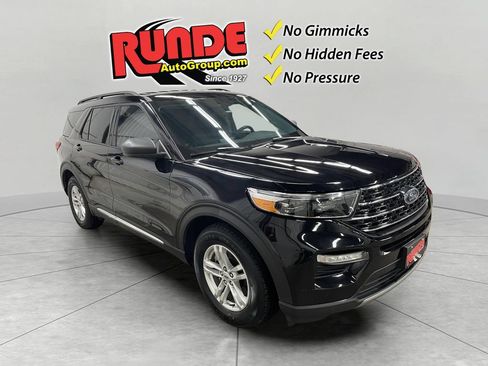 Used 2023 Ford Explorer XLT w/ Equipment Group 202A RWD image 7