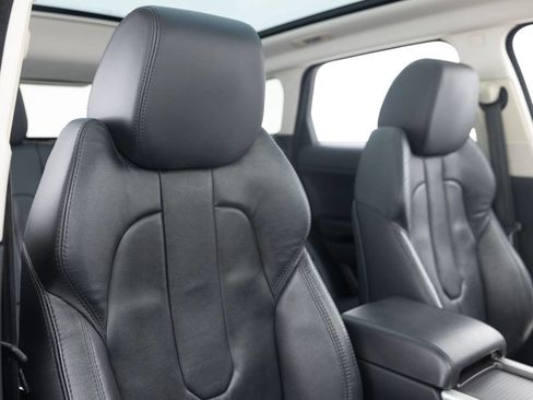 Used 2015 Land Rover Range Rover Evoque Pure Plus image 26