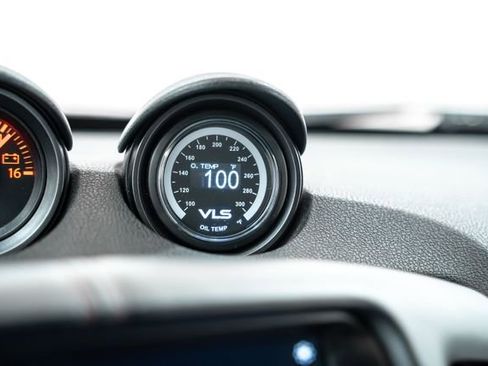 Used 2018 Nissan 370Z NISMO image 29