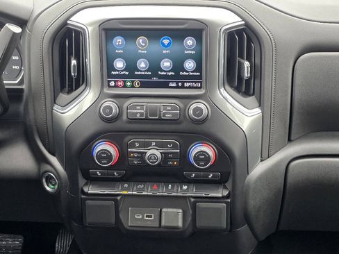 Certified 2021 Chevrolet Silverado 1500 LT image 3