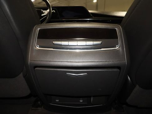 Certified 2024 Cadillac Escalade Sport w/ LPO, ONYX Package image 33