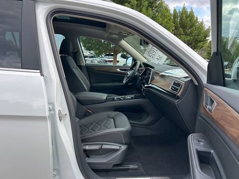 New 2026 Volkswagen Atlas SE image 42