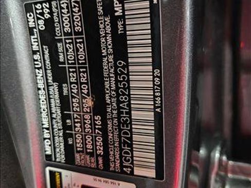 Used 2017 Mercedes-Benz GLS 550 4MATIC image 25