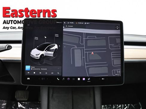 Used 2023 Tesla Model 3 Standard Range image 12