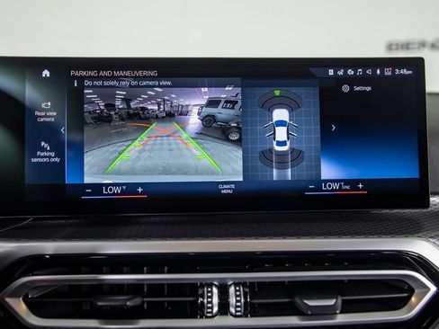 Used 2024 BMW 330i Sedan w/ M Sport Package RWD image 28