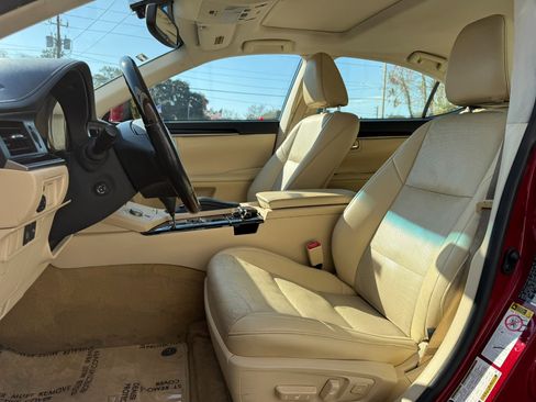Used 2014 Lexus ES 350 4dr Sdn image 23
