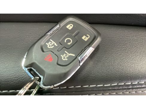 Used 2018 Chevrolet Suburban LT AWD/4WD image 21