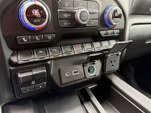 Certified 2022 GMC Sierra 1500 Denali w/ Driver Alert Package II AWD/4WD image 26