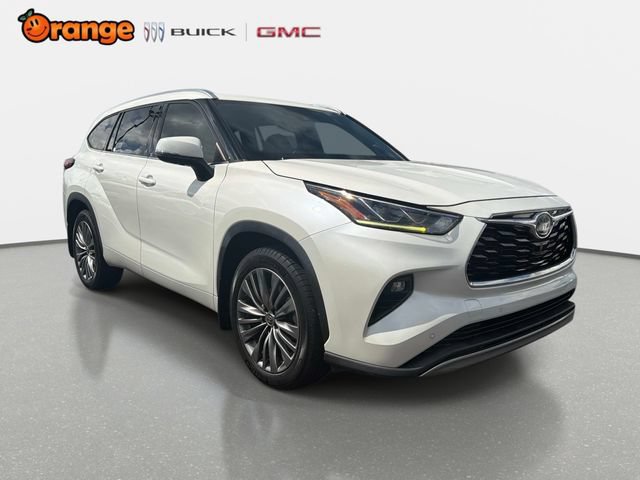 Used 2020 Toyota Highlander Platinum AWD/4WD image 1