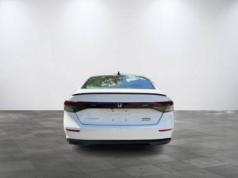 Used 2024 Honda Accord Sport image 5