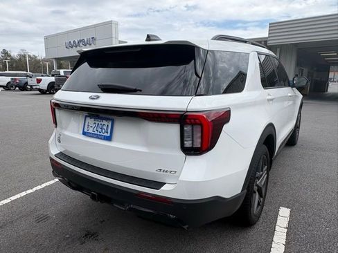 New 2026 Ford Explorer ST-Line w/ ST-Line Street Pack AWD/4WD image 5
