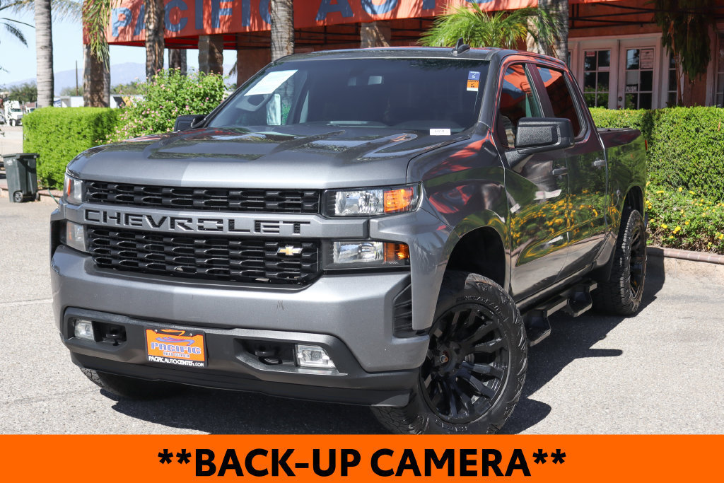 Used 2019 Chevrolet Silverado 1500 Custom w/ Custom Convenience Package AWD/4WD image 4