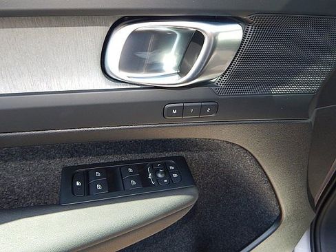 New 2026 Volvo XC40 B5 Plus w/ Protection Package Premier image 15