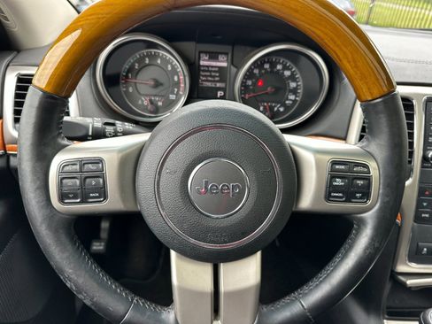 Used 2012 Jeep Grand Cherokee Overland AWD/4WD image 23