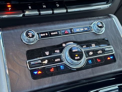 Used 2022 Lincoln Aviator Reserve w/ Equipment Group 201A image 23