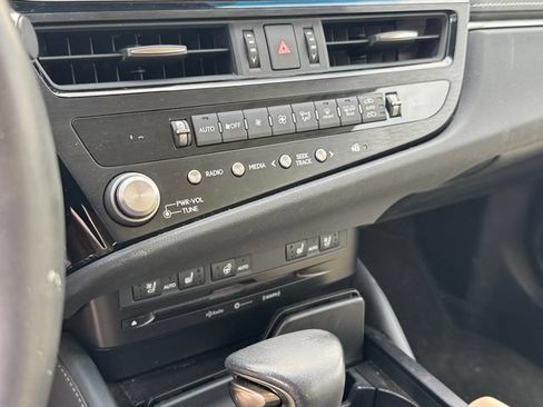 Used 2022 Lexus ES 350 w/ Premium Package FWD image 22