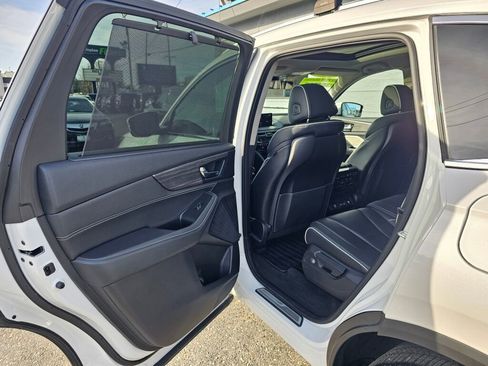 Used 2023 Acura MDX SH-AWD w/ Advance Package image 15