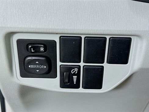 Used 2013 Toyota Prius Two FWD image 17