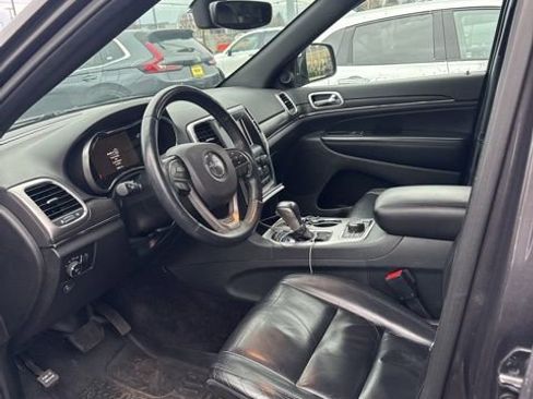 Used 2018 Jeep Grand Cherokee Limited image 6