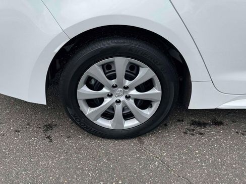 Used 2024 Toyota Corolla LE FWD image 10
