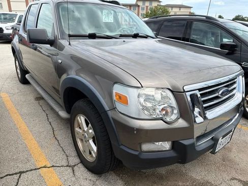 Used 2007 Ford Explorer Sport Trac XLT AWD/4WD image 3