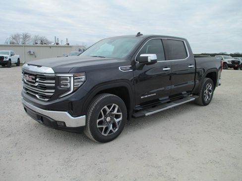 New 2026 GMC Sierra 1500 SLT w/ SLT Premium Plus Package image 10