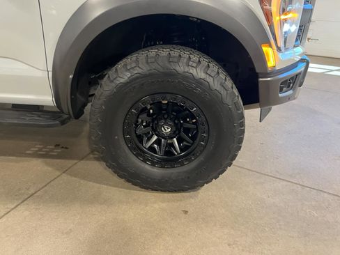 Used 2023 Ford F150 Raptor AWD/4WD image 40