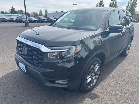 Used 2023 Honda Passport EX-L image 3