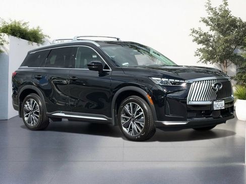 Certified 2026 INFINITI QX60 Luxe w/ Cargo Package FWD image 1