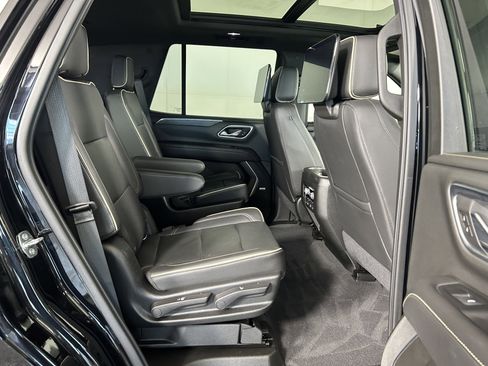 Used 2021 GMC Yukon SLT w/ SLT Luxury Plus Package AWD/4WD image 25