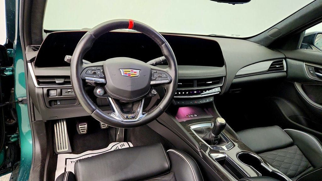 Used 2025 Cadillac CT5 V Blackwing w/ Parking Package RWD image 11