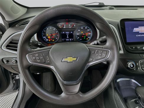Used 2024 Chevrolet Malibu LT FWD image 18