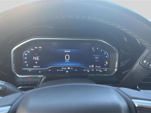 Used 2023 Chevrolet Silverado 1500 LT image 12