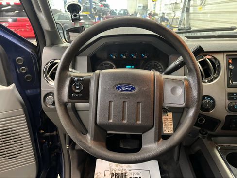 Used 2012 Ford F250 XLT w/ XLT Interior Pkg AWD/4WD image 14