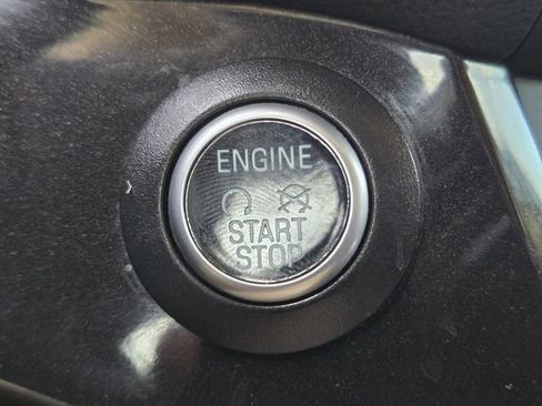 Used 2019 Ford Escape Titanium FWD image 21