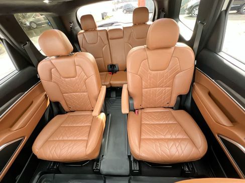 Certified 2025 Kia Telluride SX Prestige X-Line AWD/4WD image 23