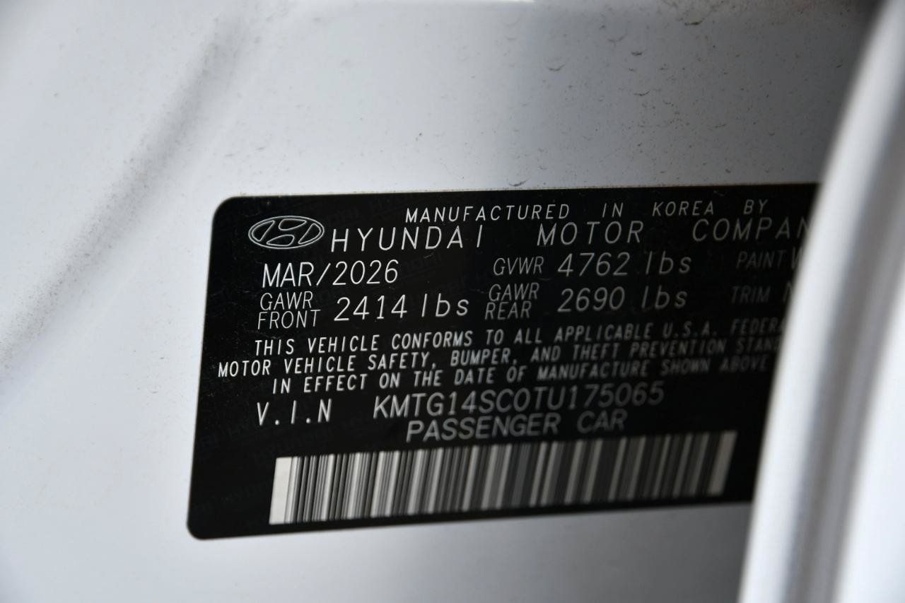 Used 2026 Genesis G70 2.5T RWD image 34