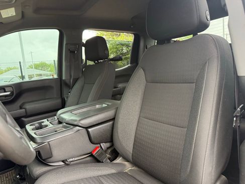 Used 2024 Chevrolet Silverado 1500 Custom Trail Boss w/ LPO, Dark Essentials Package image 11