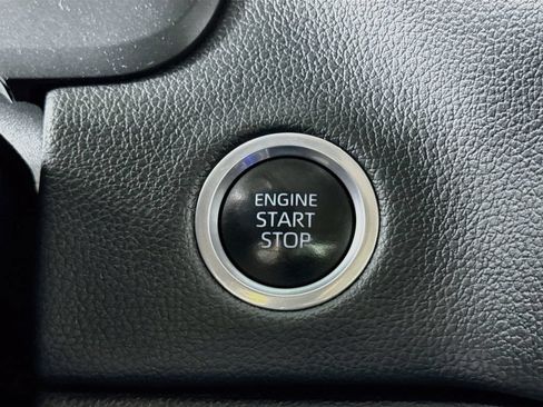 Used 2022 Toyota Tundra Limited AWD/4WD image 20
